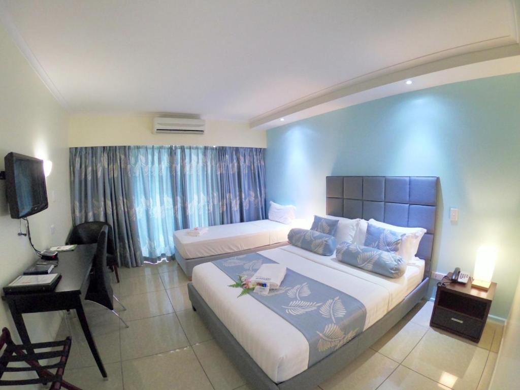 Gazelle International Hotel Kokopo Extérieur photo