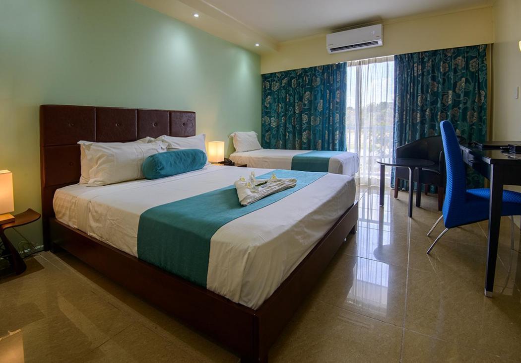 Gazelle International Hotel Kokopo Extérieur photo